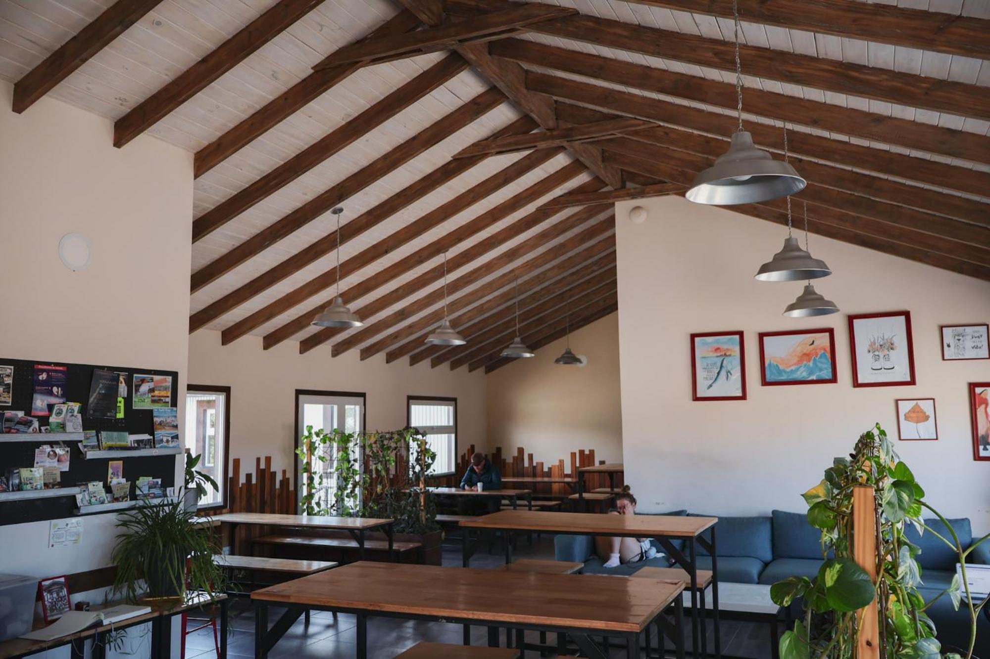 Folk Hostal