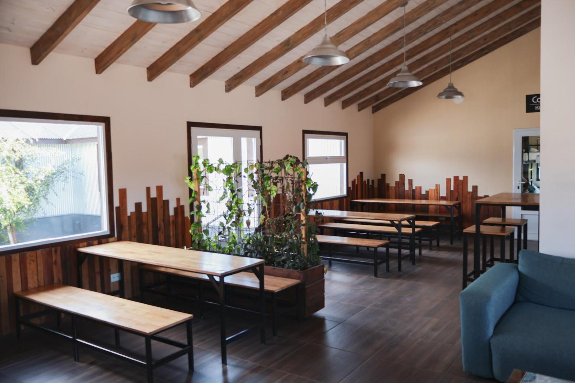 Folk Hostal